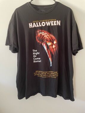 Halloween Graphic Short Sleeve Tee - Black
